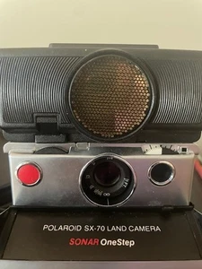 POLAROID SX-70 Land Camera Sonar Onestep Black Leather - Picture 1 of 6