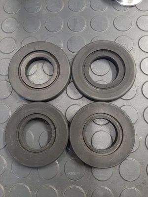 4 pneumatici pneumatici da gara per tether car, tether car race tires - Immagine 1 di 2