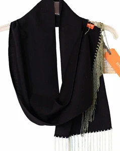 Hugo Boss Nuevo con Etiquetas Negro con Borlas Verdes Contraste Largo Lana Bufanda 54"X9.5" UNISEX - Imagen 1 de 3