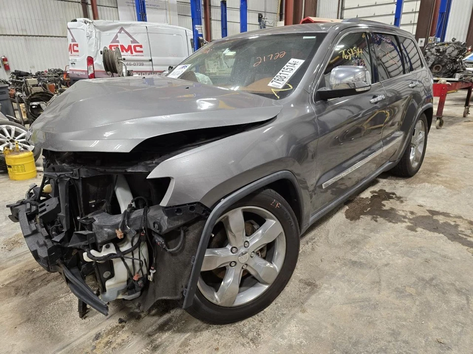 Ordenador de dirección Jeep Grand Cherokee 11-13 E833700 Foto 1 de 4