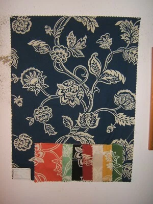 Duralee, Floral Jacobeo, Vintage, Remanente, 26" Ancho X 35" Largo, Color Azul Foto 1 de 2