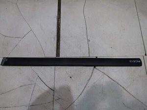 Peugeot 106 MK2 5 PUERTAS puerta delantera izquierda puntiaguda moldeo genuino 9620257677 E4D13 - Imagen 1 de 5