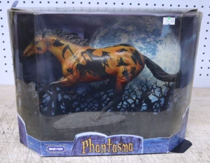 Breyer Pferd Phantasma Halloween Smarty Jones #71005 Siebenbürgen 2005 mit Sockel - Bild 1 von 10