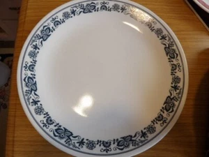 4# Corelle Old Town Blue Onion Appetizer, Dessert, Bread, Plates 6 3/4" - Picture 1 of 3