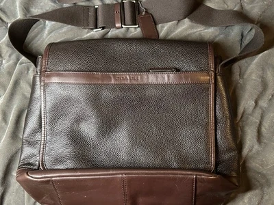 Bolso Mensajero Coach Charles Cuero Marrón BONITO con Correa Foto 1 de 4