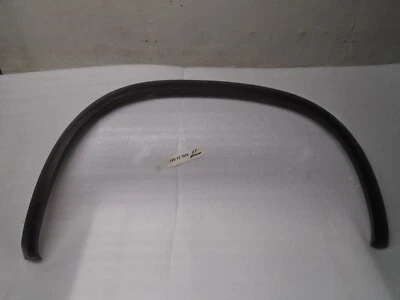 1982-93 CHEVY S10 BLAZER GMC S15 JIMMY WHEEL WELL MOLDING BLACK OEM FRONT RIGHT - Image 1 of 4