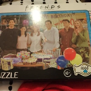 Friends TV-Serie kultiges Happy Birthday Foto 1000-teiliges Puzzle brandneu - Bild 1 von 1