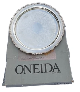 1987 ONEIDA Ltd. Silverplate "GEORGIAN SCROLL" Round Tray 12 1/2" W/box - Picture 1 of 13