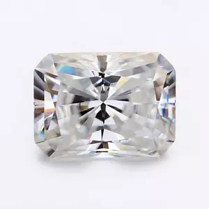 Moissanite sfusa certificata GRA forma radiante D VVS1 10mmx14mm 10.ct D VVS1 - Foto 1 di 16