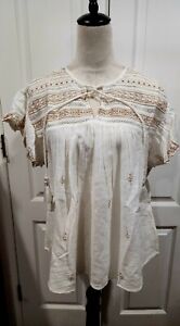 rachel zoe scallop sleeve top with split Neck & contrast embroidery white brown