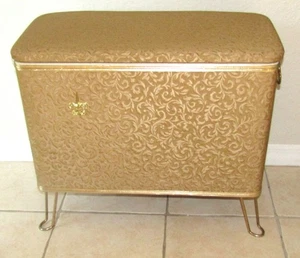 MCM ATOMIC GOLD STARBURST QUILTED VINYL LAUNDRY HAMPER w/HAIRPIN METAL LEGS - Picture 1 of 9