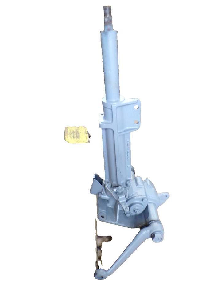 Original Ford  2000 3000 Tractor (1965-1975) - Steering Box Manual Steering  - Image 1 of 4