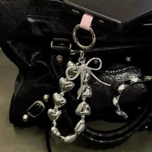 Trendy Bow Love Heart Keychain Versatile Bag Hanging Pendant Phone Case Chain - Zdjęcie 1 z 4