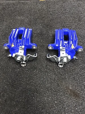 2 PINZAS FRENO TRASERO AZUL PARA SEAT IBIZA 6L 6K 1M TDi 1996-2005 CON DISCO SÓLIDO Foto 1 de 3