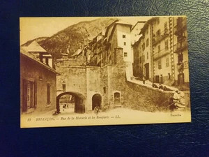 CPA 05 BRIANCON - Rue de la Mercerie et les Remparts - Imagen 1 de 2