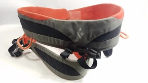 Black Diamond Men's Momentum Climbing Harness XL (36-39") Red & black--Type C - Picture 1 of 7