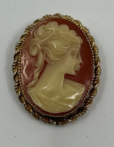 Antique VTG 12K Gold Filled Carved Shell Woman Cameo Brooch Pin Or Pendant - Picture 1 of 6
