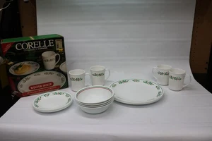 Corelle Winter Holly Set di Stoviglie 16 Pezzi Natale Vacanze Manico a C Tazza - Foto 1 di 13