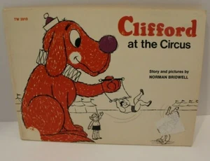 Vintage Book Clifford at the Circus by Norman Bridwell Scholastic Paperback 1977 - Picture 1 of 3