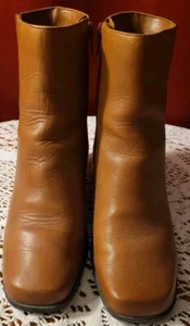Madeline Favor Women's Size 7 Brown Leather Ankle Boots Side Zip Chunky Heel - Picture 1 of 10
