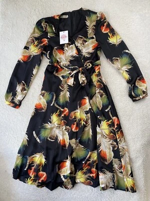 Vestido Tesscara Mujer L Negro Floral Manga Larga Imitación Envoltura NUEVO Foto 1 de 4