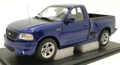 DNA Collectibles 1/18 Scale DNA000098 - Ford SVT F-150 Lightning - Blue - Image 1 of 4