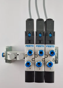 Festo Ventilinsel 8025330, 575250, 576409, 576366 - 3Stück Magnetventile - Bild 1 von 4