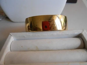 WONDERFUL WIDE VINTAGE SPACER BANGLE - Picture 1 of 5