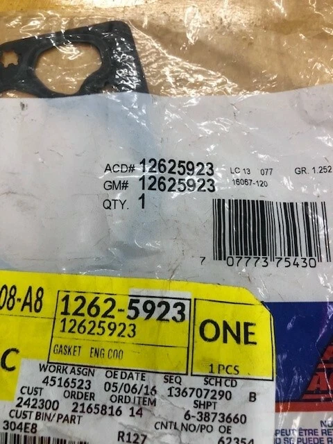 2014-18 BUICK, CADDY, CHEV, GMC COM 3,6L, 6 CILINDROS-TERMOSTATO CARCAÇA JUNTA; GM# 12625923 - Imagem 1 de 1