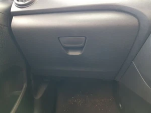 Conjunto de guantera Ford Ka+ Zetec 1.2 gasolina manual 2018-2022 - Imagen 1 de 10
