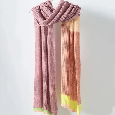 NUEVO CON ETIQUETAS Anthropologie Colorblock Rayas Suéter Tejido Envolvente Bufanda Rosa/Púrpura/Verde Foto 1 de 4