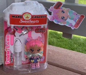 Yummi Land *X * Sweethearts crea il tuo lucidalabbra (Cuori di giglio) nuovo con scatola - Foto 1 di 5