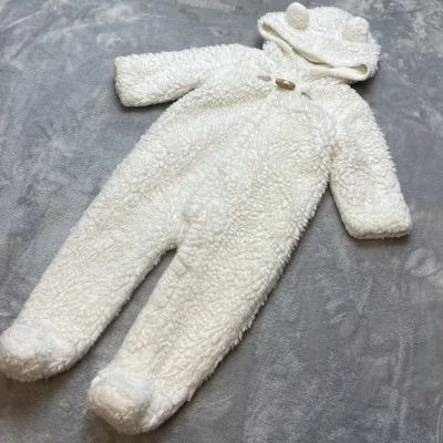 Mono Janie and Jack de piel sintética con patas talla 3-6 meses marfil con capucha a presión Foto 1 de 4