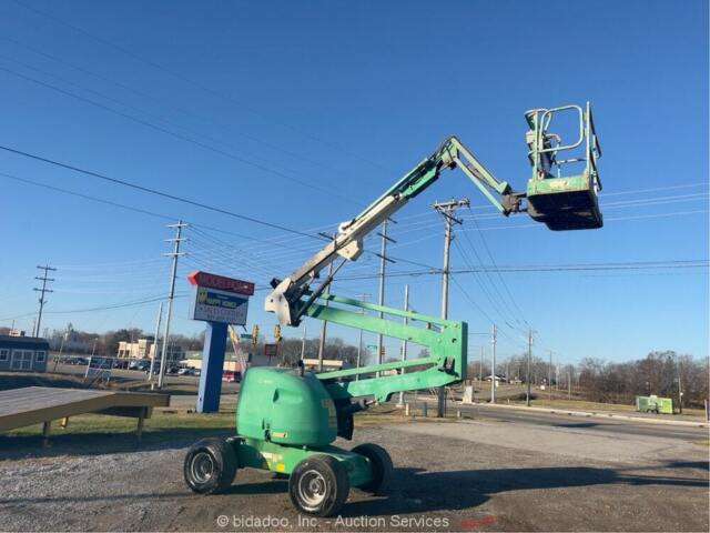 Surplus 2015 JLG E450AJ 2WD Electric Articulating Boom Lift in Woburn,  Massachusetts, United States (GovPlanet Item #10418725)