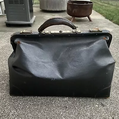 Antique Black Warranted Cowhide Doctor's Bag • 57.99$