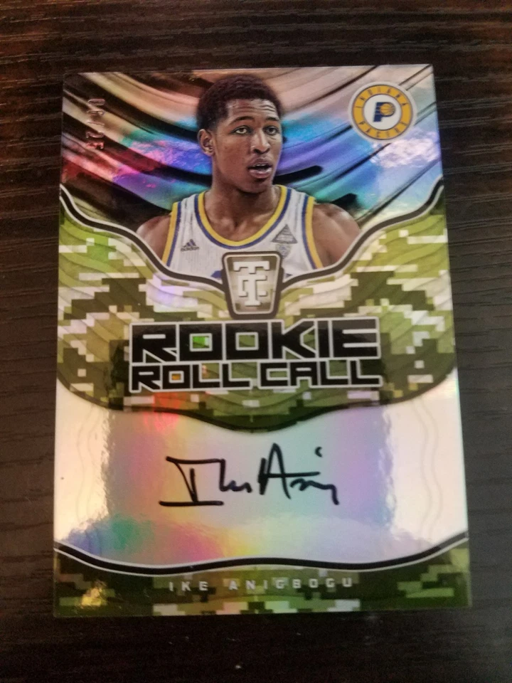 2017-18 Totally Certified Rookie Roll Call Autographs Camo #35 Ike Anigbogu /25  - Image 1 of 1