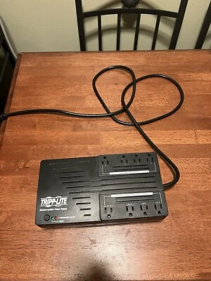 Tripp Lite AVR550U 8 Out 550 VA 420 J AVR Ultra-Comp Line-Interact UPS USB - Image 1 of 4