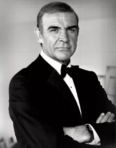SEAN CONNERY als BOND - 10" x 8" s/w Portrait Foto NIE WIEDER SAGEN 1983 - Bild 1 von 1
