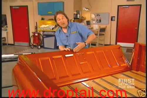 Asistente de elevación portón trasero camioneta pickup eléctrica Droptail en camiones TV Copperhead Foto 1 de 4