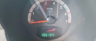 Dodge Nitro OE 2011 velocímetro calibre grupo 106 k millas Foto 1 de 4