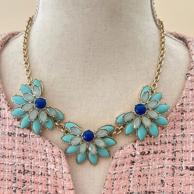 Banana Republic Azul Floral Eslabón Eslabón Babero Collar Tono Dorado Cadena Foto 1 de 3