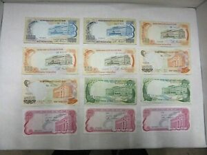 New ListingLot of 12 South Vietnam Paper Money 1000,500,100 & 20 Dong Lot #3