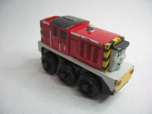 Salty Battery Engine Learning Curve Wooden Train Track ( Fits Brio Thomas) - Picture 1 of 5