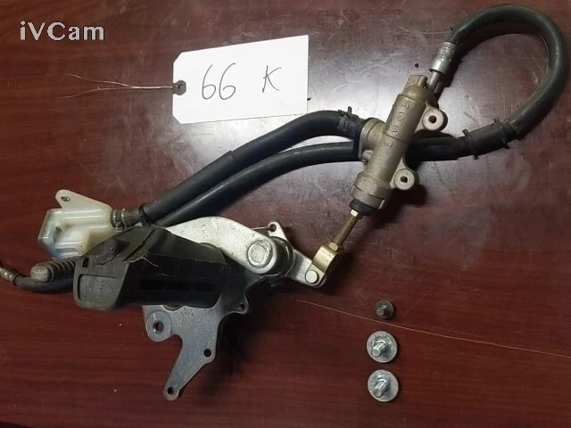 Suzuki Gs500 Gs500e Gs500f Rear Back Brake Master Cylinder W Reservoir and peg - Image 1 of 4