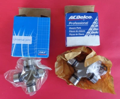 94 95 Jeep WRANGLER YJ 4.0 6 CILINDROS eje de transmisión trasero manual juego de juntas en U Foto 1 de 4