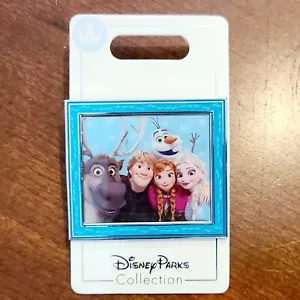 Spilla parco Disney foto di famiglia congelata cornice blu 2019 Anna Elsa Sven Olaf Kristoff - Foto 1 di 1