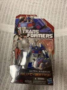Hasbro Transformers Generations Fall of Cybertron Ultra Magnus 2011 MOC - Picture 1 of 5