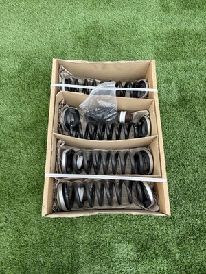 Juego de resortes de suspensión delanteros traseros Lamborghini Aventador OEM usados 470411105D Foto 1 de 4