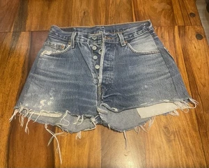 LEVI’S 501 UNISEX DENIM CUT OFF SHORTS W34” - Picture 1 of 3