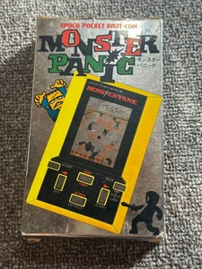 Epoch Pocket Digit-Com MONSTER PANIC LCD Handheld Game 1980s Japan Vintage Boxed - Picture 1 of 8